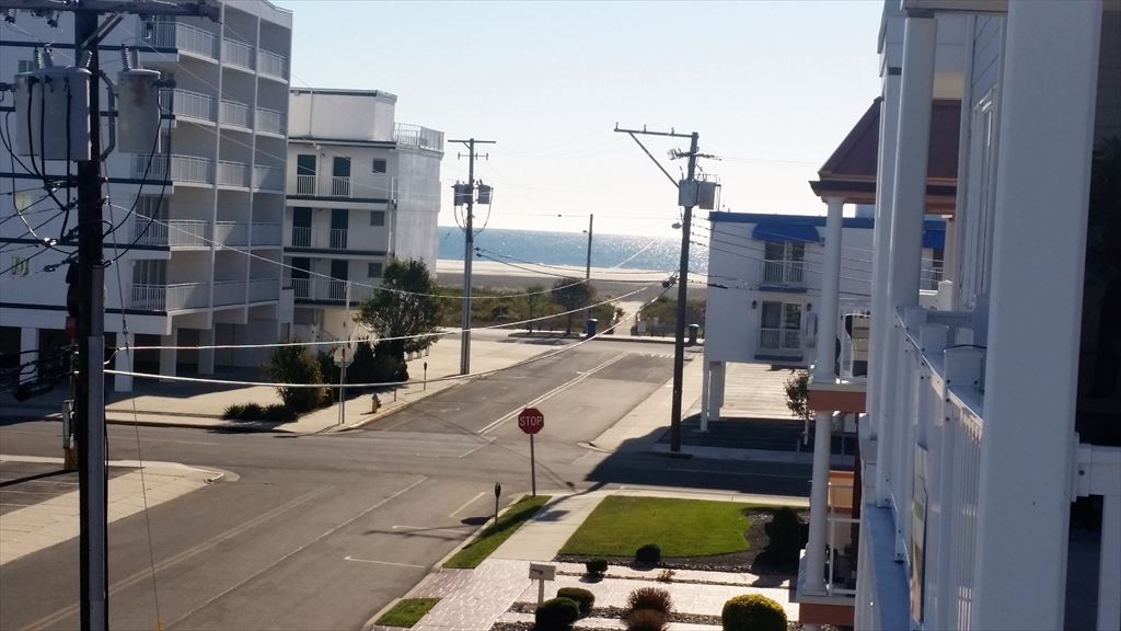 410 EAST LAVENDER ROAD AVANTI 201 WILDWOOD CREST SUMMER VACATION RENTALS with POOLS at